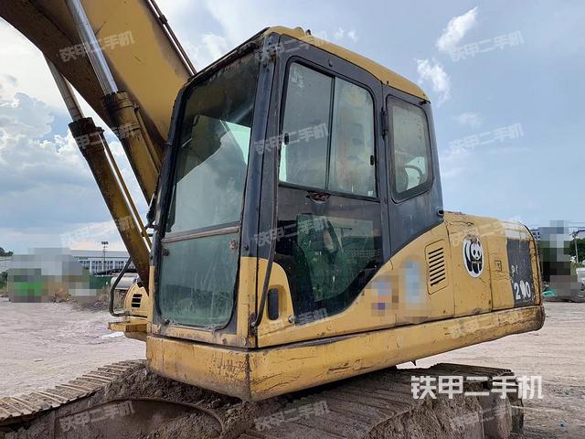 小松PC200-7挖掘机
