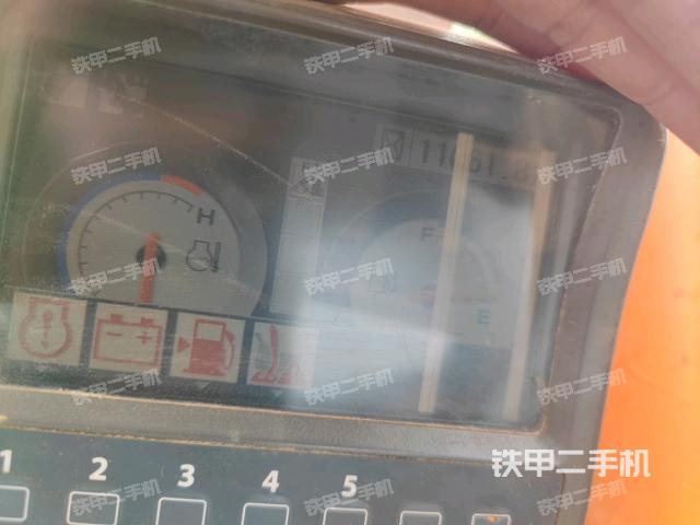小時(shí)表(駕駛室部分) 小時(shí)表(駕駛室部分)