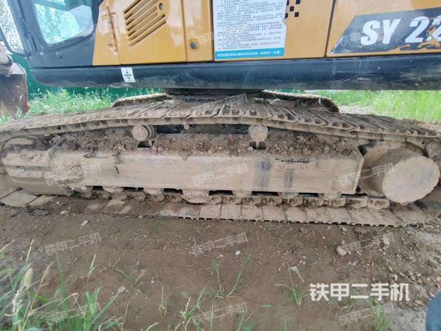 右侧行走马达盖板（行走机构）