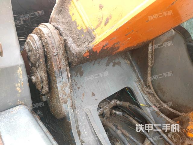 大臂根部?斜視(工作和回轉(zhuǎn)裝置) 大臂根部?斜視(工作和回轉(zhuǎn)裝置)