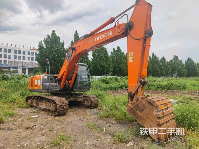右后45(整機(jī)外觀) 右后45(整機(jī)外觀)