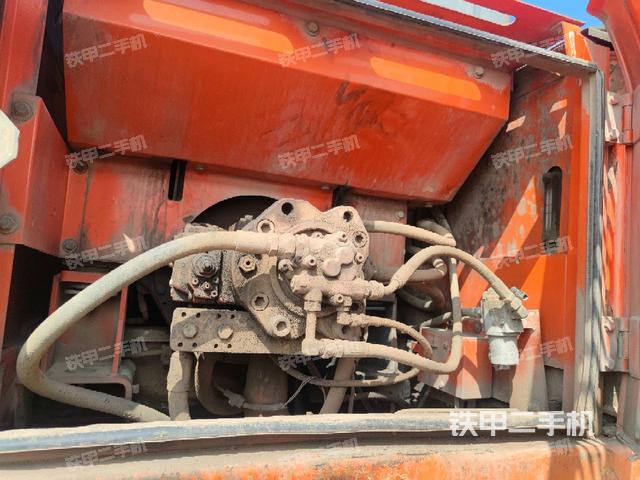 液壓泵室（大件艙室）