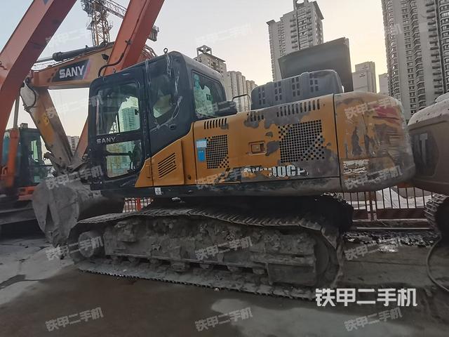 三一重工SY200C挖掘机