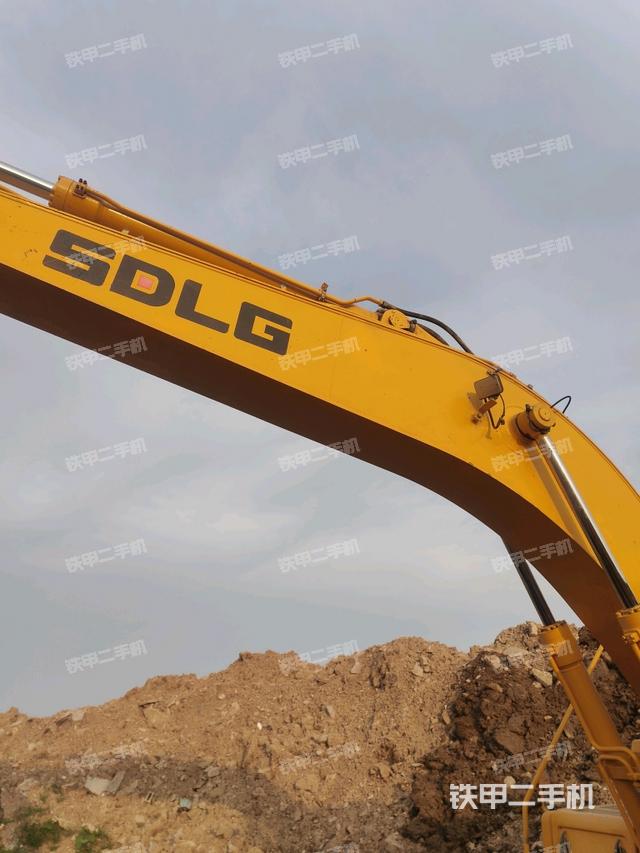 大臂整體?右側(cè)（工作和回轉(zhuǎn)裝置）