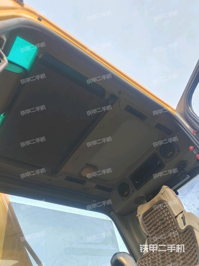 頂棚整體（駕駛室部分）