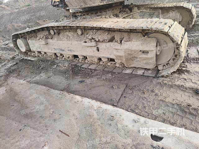 单侧履带整体（整机外观）