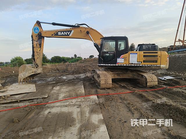 三一重工SY245H挖掘機