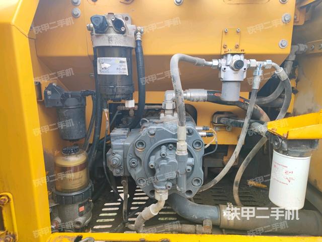 液壓泵斜45?左（大件艙室）