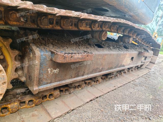 左側(cè)履帶整體?（行走機(jī)構(gòu)）