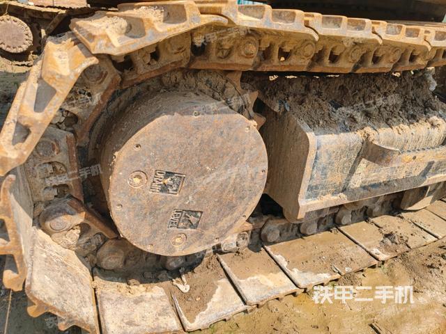 右驅(qū)動輪(行走機構(gòu)) 右驅(qū)動輪(行走機構(gòu))