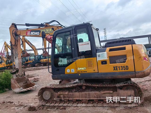 徐工XE135D挖掘机