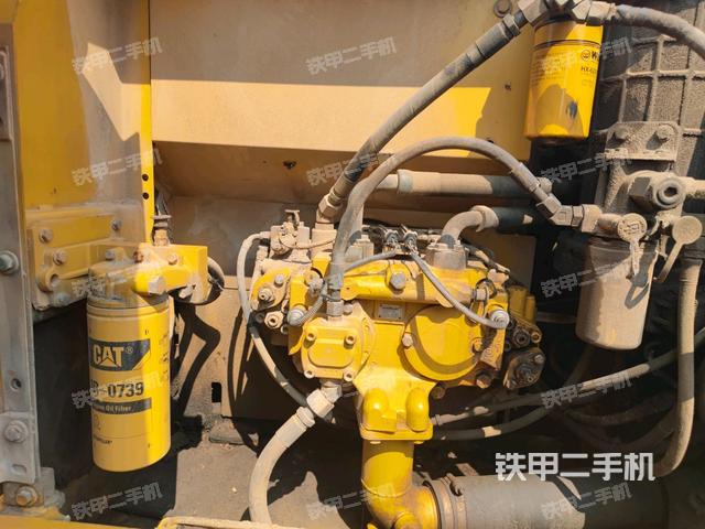 液壓泵斜45?左(大件艙室) 液壓泵斜45?左(大件艙室)