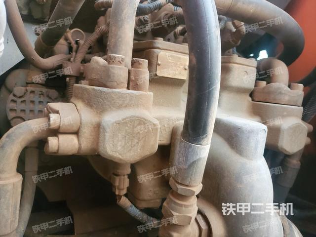 液壓泵斜45?左（大件艙室）