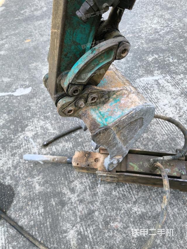 鏟斗右后整體（工作和回轉裝置）