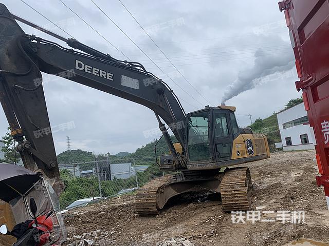 约翰迪尔E210LC挖掘机