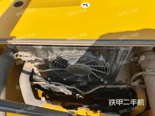 氣門室蓋螺絲特寫(上車部件) 氣門室蓋螺絲特寫(上車部件)