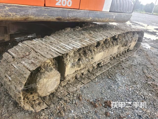 右側(cè)行走馬達蓋板（行走機構(gòu)）