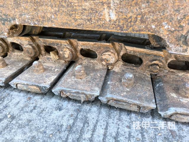 左側行走馬達蓋板（行走機構）