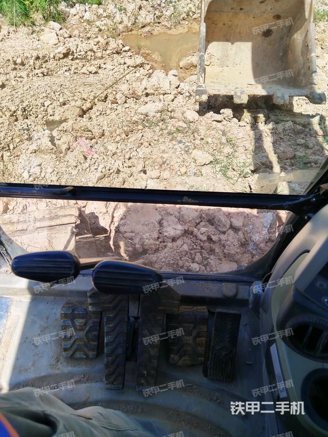 座椅左側(cè)控制臺(tái)/音響/含左手柄（駕駛室部分）