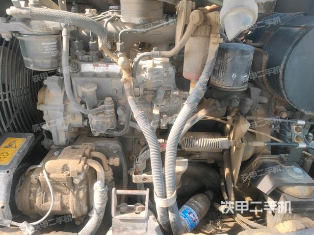 發(fā)動(dòng)機(jī)室（上車部件）