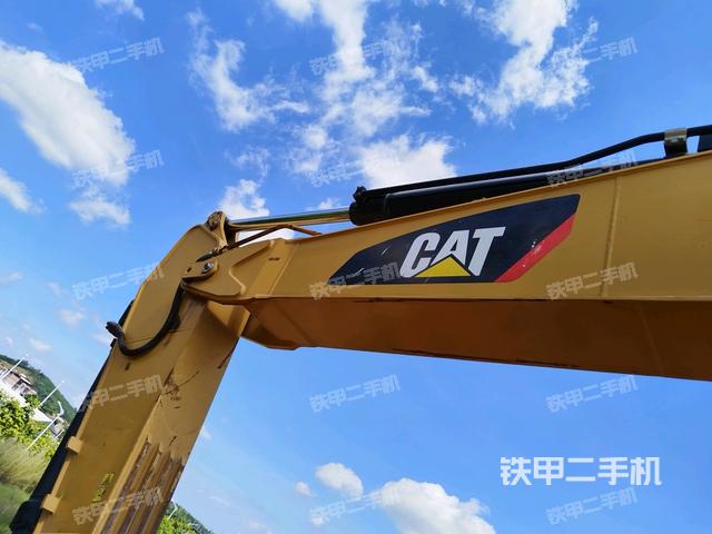 小臂整體左后（工作和回轉(zhuǎn)裝置）