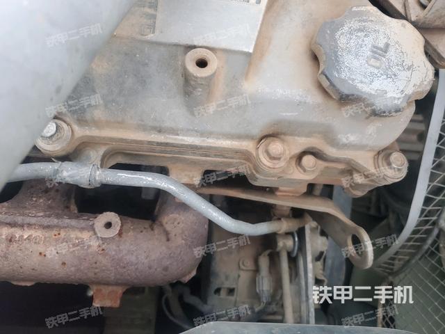 氣門室蓋螺絲特寫（上車部件）