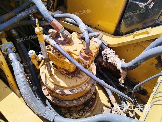 回轉(zhuǎn)馬達(dá)（上車(chē)部件）