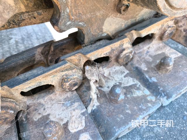 右側履帶整體?（行走機構）