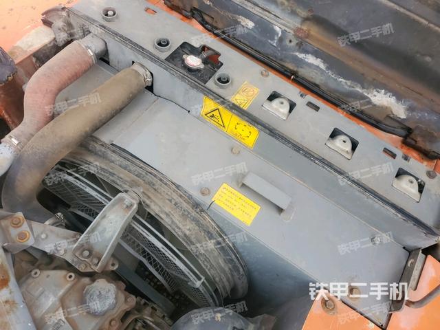 水箱+風(fēng)扇特寫（上車部件）