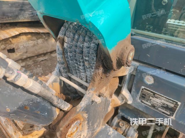 大臂根部?斜(工作和回轉(zhuǎn)裝置) 大臂根部?斜(工作和回轉(zhuǎn)裝置)
