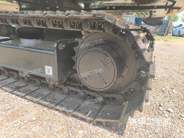 右驅(qū)動(dòng)輪（行走機(jī)構(gòu)）