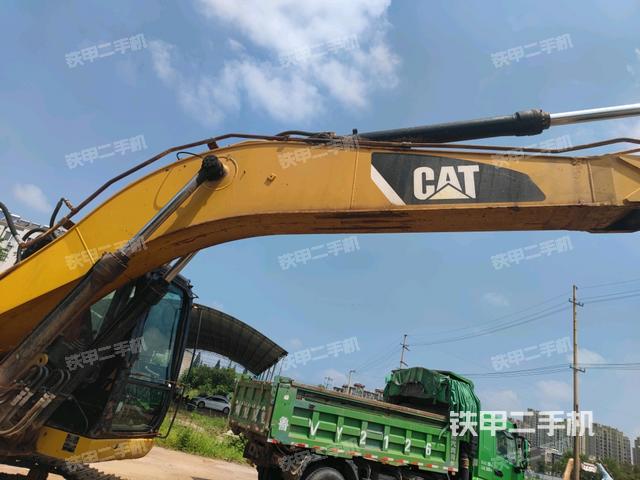 大臂整體?右側(cè)(工作和回轉(zhuǎn)裝置) 大臂整體?右側(cè)(工作和回轉(zhuǎn)裝置)