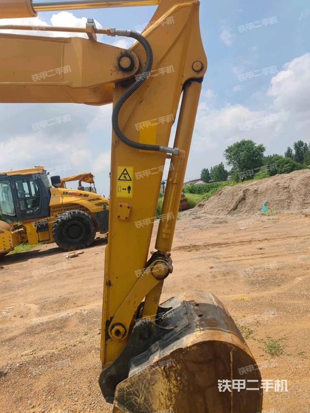 小臂整體左后（工作和回轉(zhuǎn)裝置）