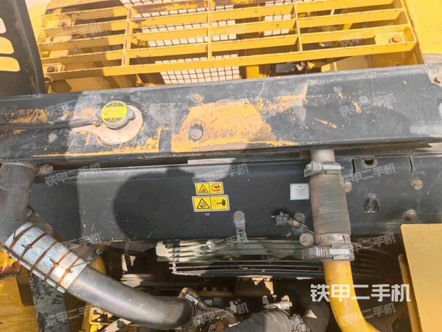 水箱+風(fēng)扇特寫(上車部件) 水箱+風(fēng)扇特寫(上車部件)