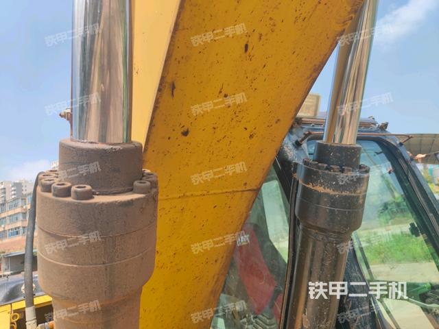 大臂油缸整體?豎拍(工作和回轉(zhuǎn)裝置) 大臂油缸整體?豎拍(工作和回轉(zhuǎn)裝置)