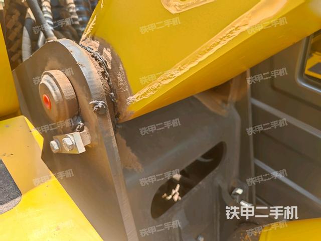 大臂根部?斜（工作和回轉(zhuǎn)裝置）