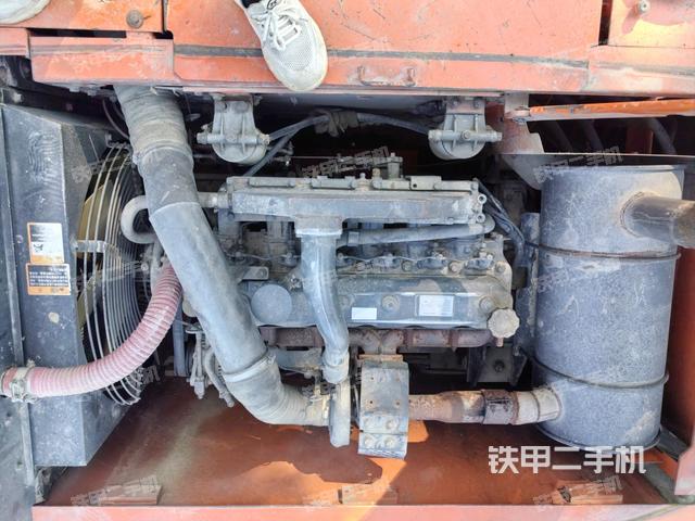 發(fā)動機室(上車部件) 發(fā)動機室(上車部件)