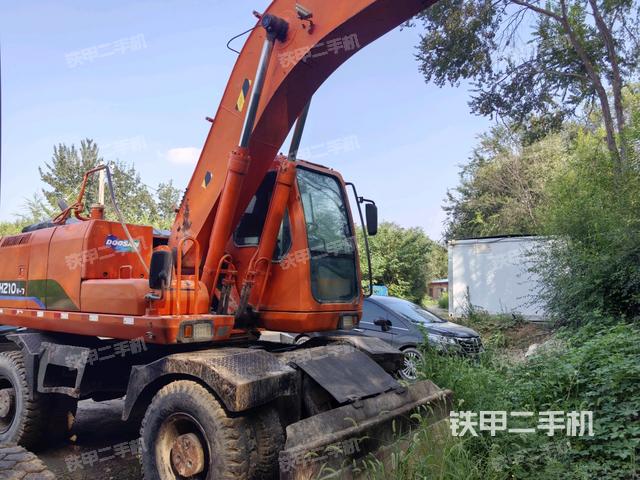 右前45(整機外觀) 右前45(整機外觀)