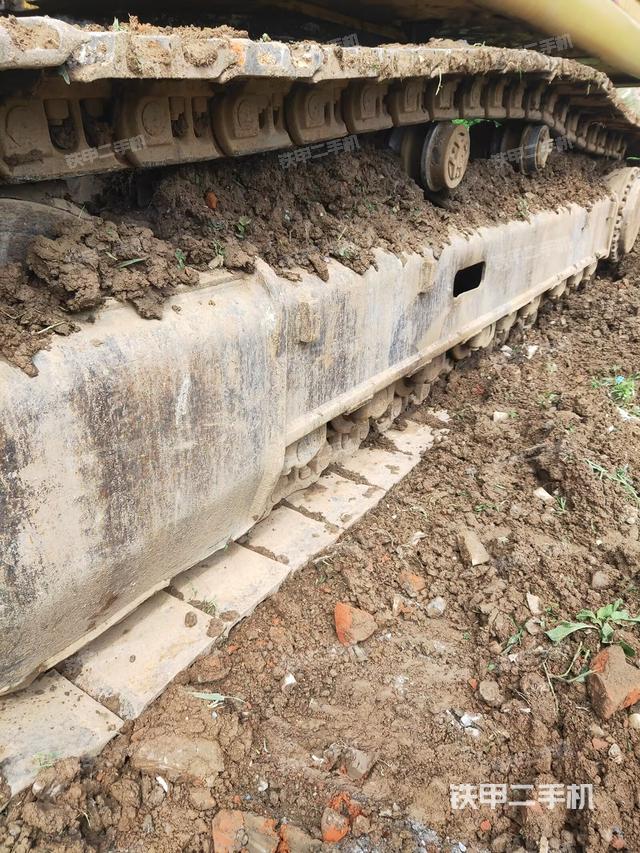 右側(cè)履帶整體（行走機構(gòu)）