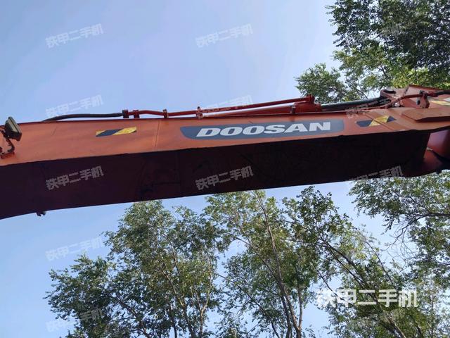 大臂整體?右側(cè)(工作和回轉(zhuǎn)裝置) 大臂整體?右側(cè)(工作和回轉(zhuǎn)裝置)