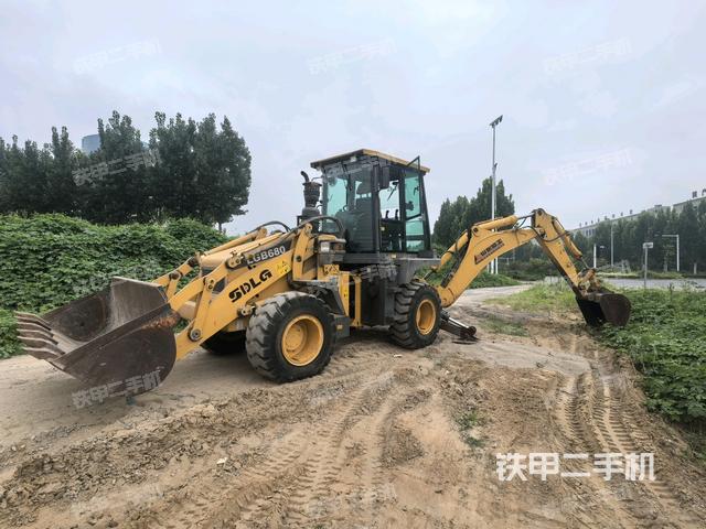 臨工重特TB680兩頭忙