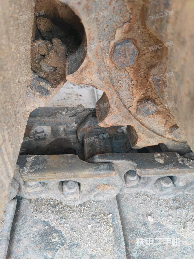 右側(cè)行走馬達(dá)蓋板(行走機(jī)構(gòu)) 右側(cè)行走馬達(dá)蓋板(行走機(jī)構(gòu))