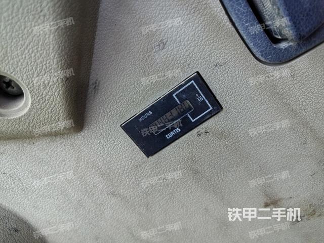 小時表(駕駛室部分) 小時表(駕駛室部分)