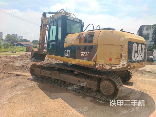 右后45(整機(jī)外觀) 右后45(整機(jī)外觀)