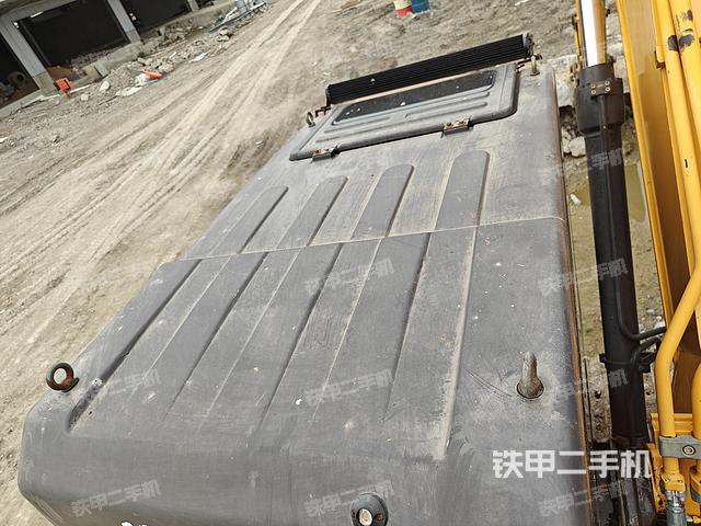 駕駛室頂部（整機(jī)外觀）