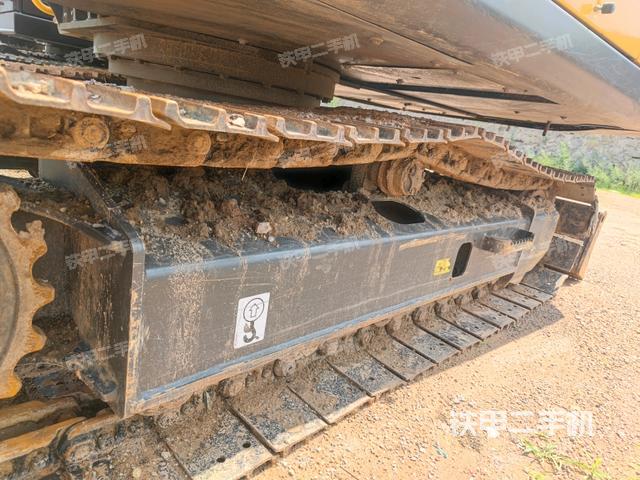 左側履帶整體?（行走機構）