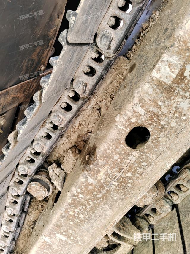 左侧行走马达盖板（行走机构）