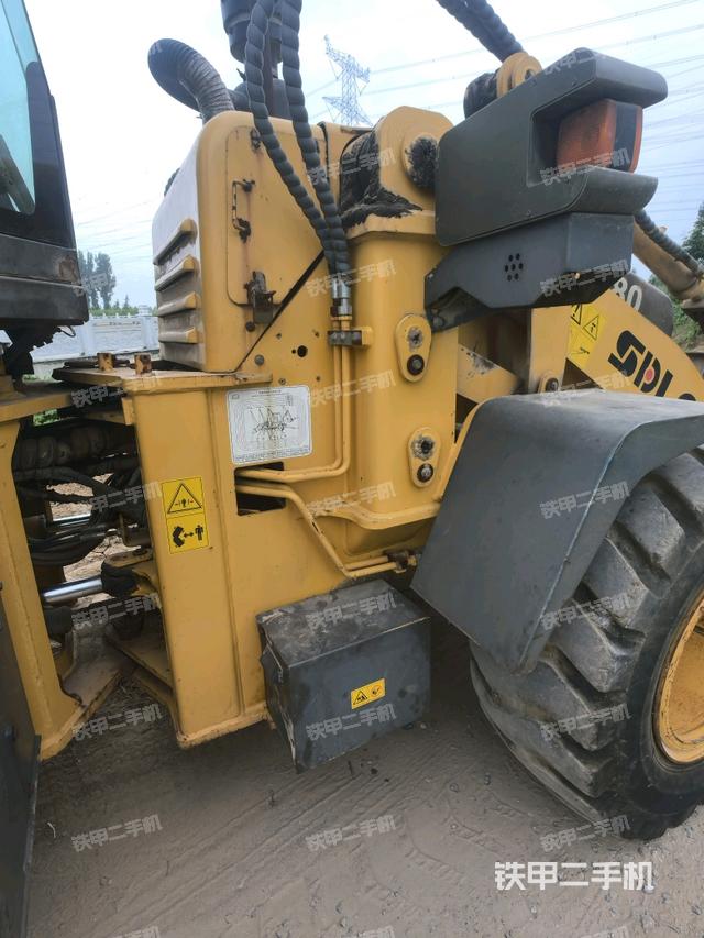 左引導(dǎo)輪 /左前輪（行走機(jī)構(gòu)）