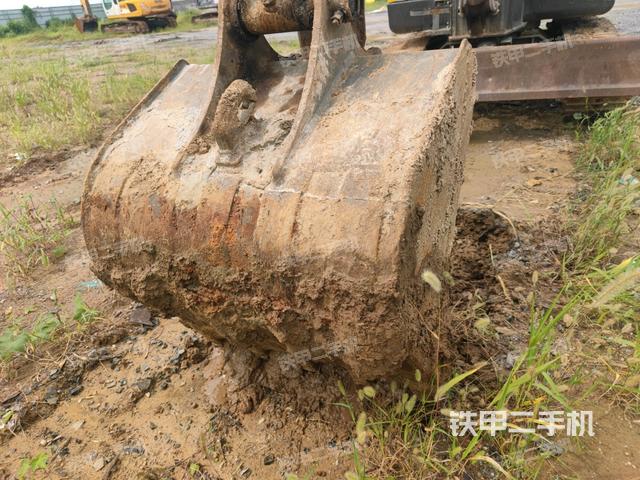 鏟斗45度(工作和回轉(zhuǎn)裝置) 鏟斗45度(工作和回轉(zhuǎn)裝置)