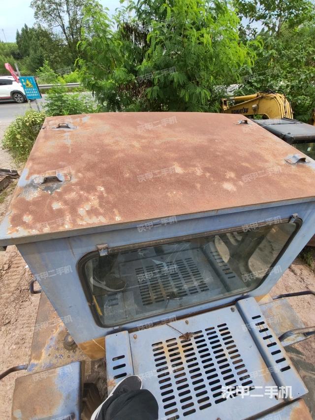 驾驶室顶部 外（驾驶室部分）